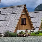 Garden Eco Cebelica Kamp *