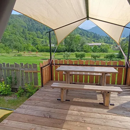 Garden Eco čebelica