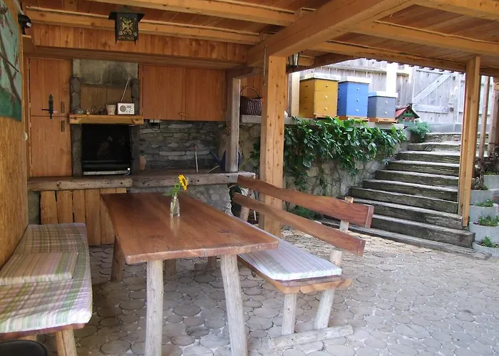 Garden Eco Cebelica 营地